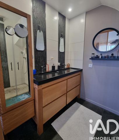 Maison à vendre 6 pièces 183 m² Doué-en-Anjou