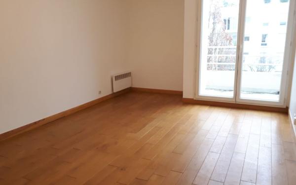 Appartement à louer    3 pièces •  Massy