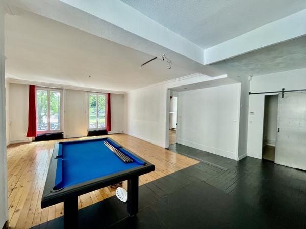 Saint-Étienne (42000) T3 Place Carnot 107M2