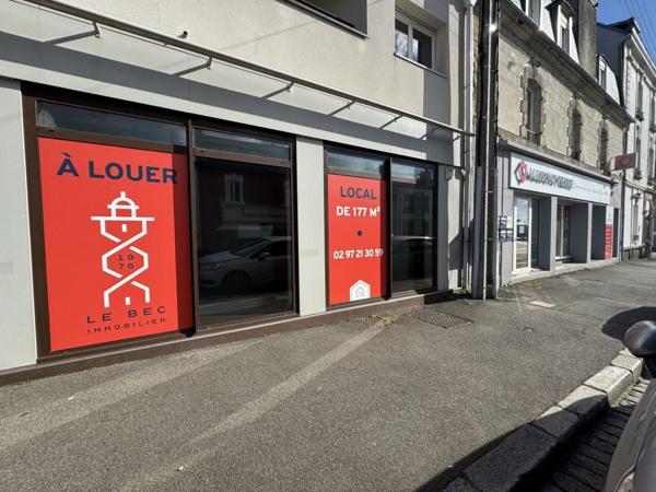 LANESTER - A louer local commercial sur axe stratégique
