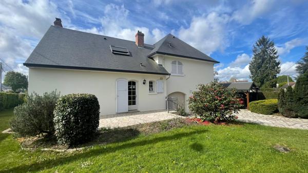 Grande maison familiale 4 chambres beaux volumes