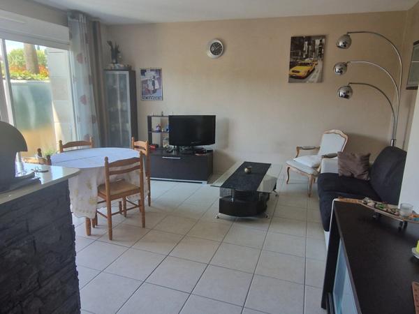 Appartement à vendre, 3 pièces en RDC, Terrasse, Proche Centre-Ville de CAGNES SUR MER (06800)