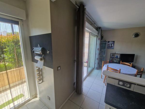 Appartement à vendre, 3 pièces en RDC, Terrasse, Proche Centre-Ville de CAGNES SUR MER (06800)