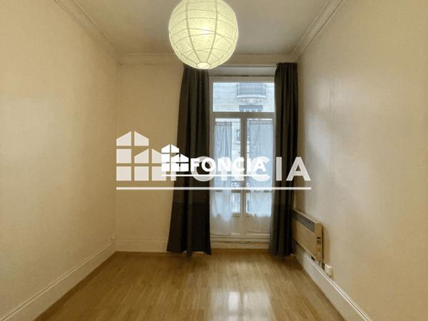 Location Studio 18.17 m² - 3 RUE CLOT BEY Grenoble 38000