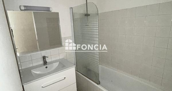 Location Appartement 3 pièces 63.96 m² - Clermont-ferrand 63000