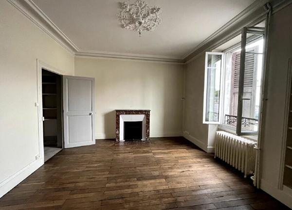 Maison à louer    5 pièces • 159,20 m2 Bourges