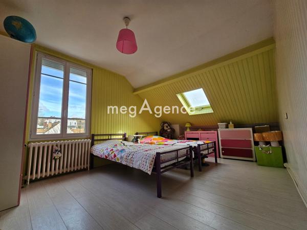 Maison à JUZIERS, 78820 - 5 pièces 117m²