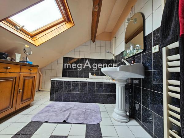 Maison à JUZIERS, 78820 - 5 pièces 117m²