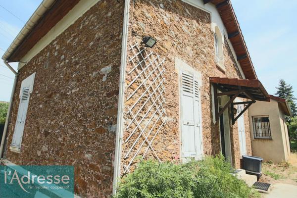 Grande Maison familiale 4/5 chambres dans le secteur recherché du Parc et Château à Morsang-sur-Orge.