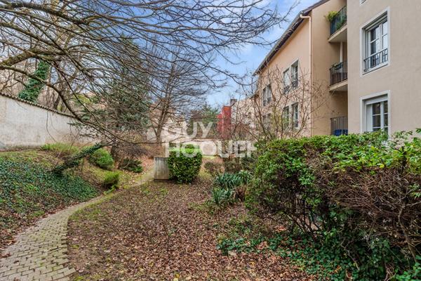 Appartement familiale avec terrasse- balcon - garage-cave