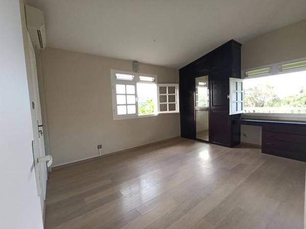 EXCLUSIVITÉ : MIZAPRI - Appartement -Villa F4 de 198 m² au François