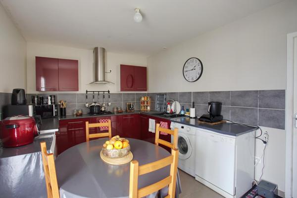 Maison contemporaine de 160 m² avec piscine et garage