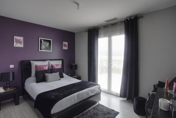 Maison contemporaine de 160 m² avec piscine et garage