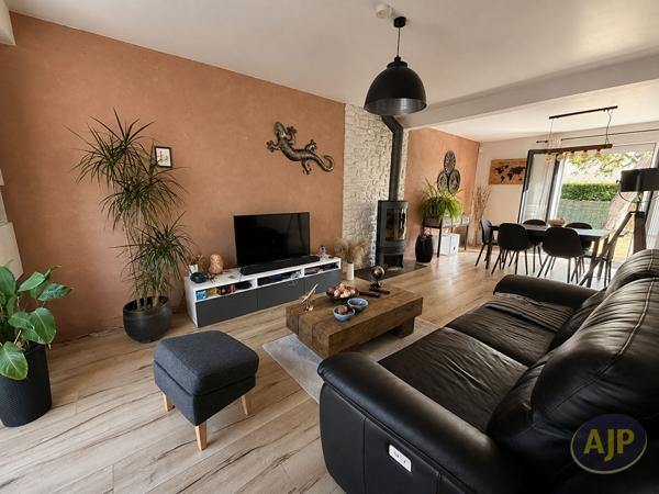 Maison à vendre Sautron - 6 pièces, 107m² avec 4 chambre(s) à 400 000€ - AJP Immobilier Sautron