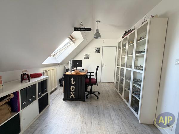 Maison à vendre Sautron - 6 pièces, 107m² avec 4 chambre(s) à 400 000€ - AJP Immobilier Sautron