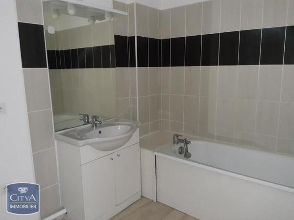 Appartement à louer 3 pièces 61.98m²