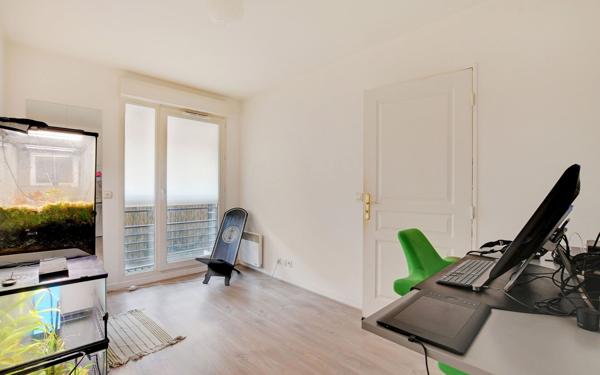 Appartement à vendre    2 pièces • 63 m2 Alfortville