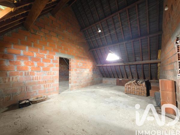 Maison à vendre 6 pièces 160 m² Saint-Hilaire-Saint-Mesmin