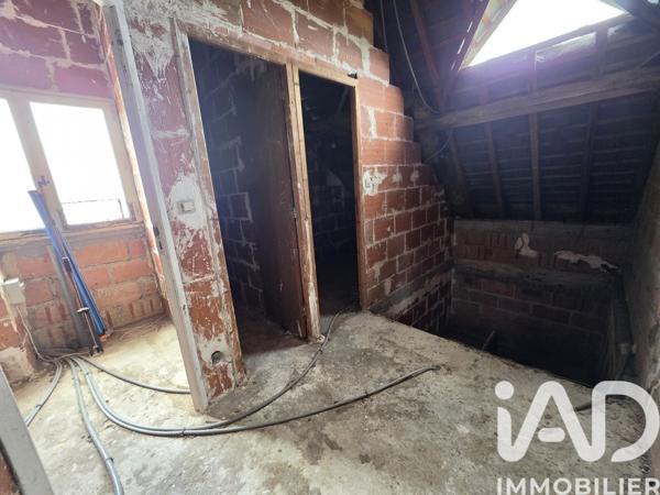 Maison à vendre 6 pièces 160 m² Saint-Hilaire-Saint-Mesmin