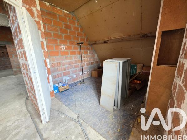 Maison à vendre 6 pièces 160 m² Saint-Hilaire-Saint-Mesmin