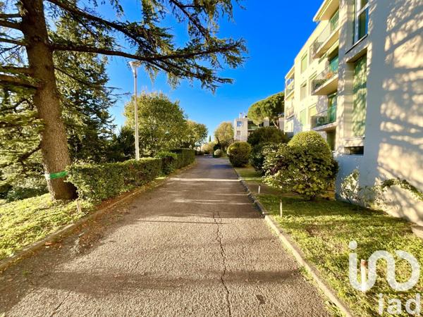 Appartement 3 pièces de 78 m² à Alès (30100)