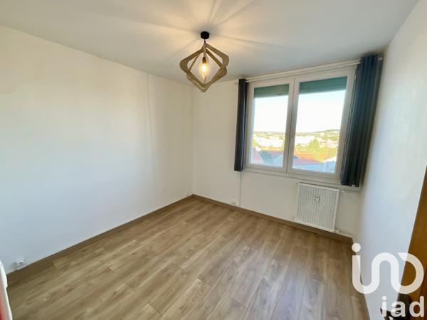 Appartement 3 pièces de 78 m² à Alès (30100)
