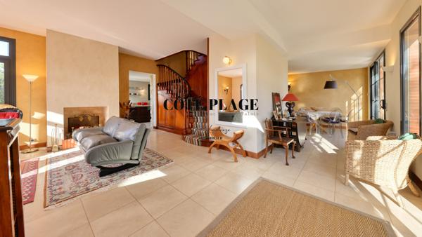 Saint-Palais-sur-Mer (17420) SAINT PALAIS SUR MER - APERÇU OCEAN - PLATIN AU PRIX DE VENTE DE 2 950 000 € HAI