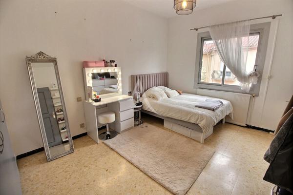 A VENDRE VILLA DE 100 M² DE TYPE 4 PIECES ET 179 M² DE TERRAIN