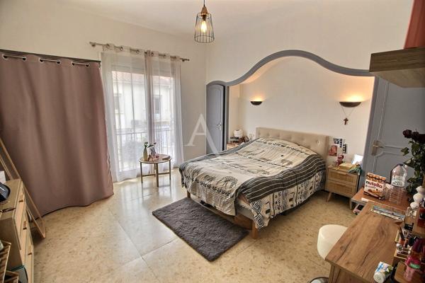 A VENDRE VILLA DE 100 M² DE TYPE 4 PIECES ET 179 M² DE TERRAIN