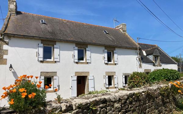 Maison à vendre    4 pièces •  Esquibien