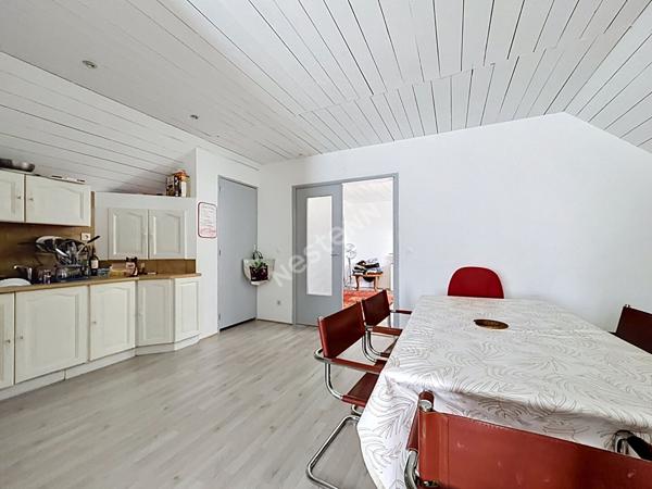 Appartement Orvault Bois Raguenet : T2 de 53 m² A LOUER - MEUBLE - Au 1er étage d'une maison.