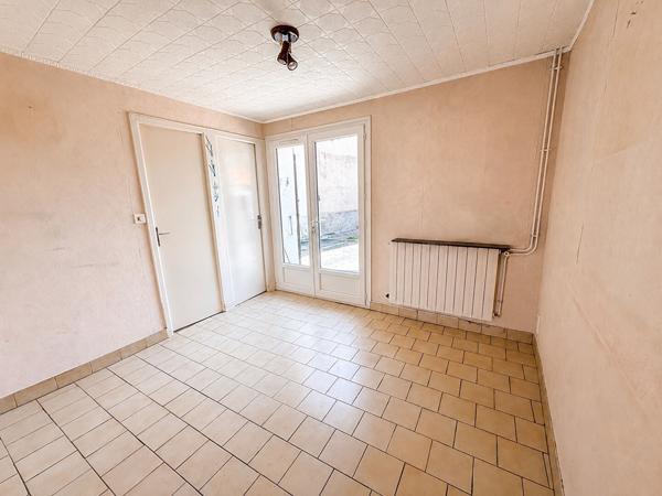 Maison Nevers 2 chambres proche centre ville 2H30 de Paris Proximité ISAT
