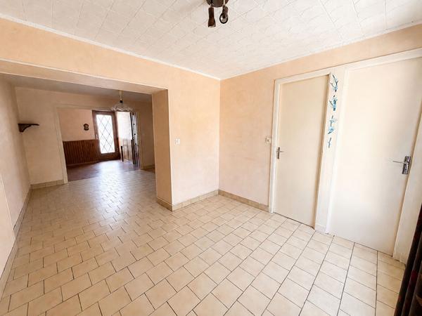 Maison Nevers 2 chambres proche centre ville 2H30 de Paris Proximité ISAT
