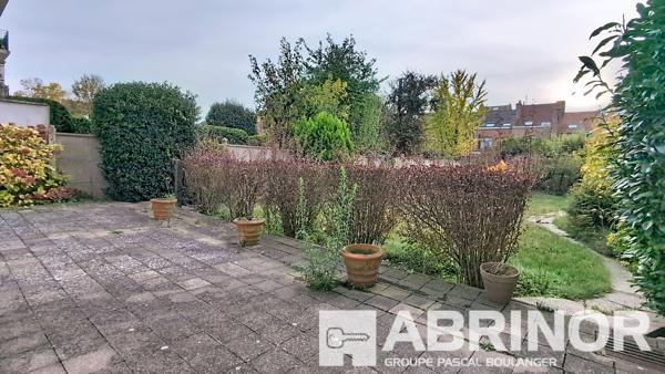 Maison de Famille 300 m2 habitables avec grand jardin sud LILLE