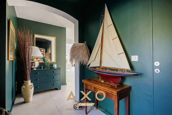 EGUILLES - MAISON T6 - 237 M2 6 TERRAIN 2 000M2 - PISCINE - VUE -  1 790 000