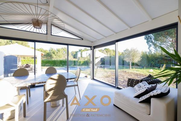 EGUILLES - MAISON T6 - 237 M2 6 TERRAIN 2 000M2 - PISCINE - VUE -  1 790 000