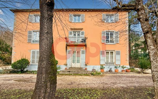 Appartement à vendre    6 pièces • 168,65 m2 Lyon 9