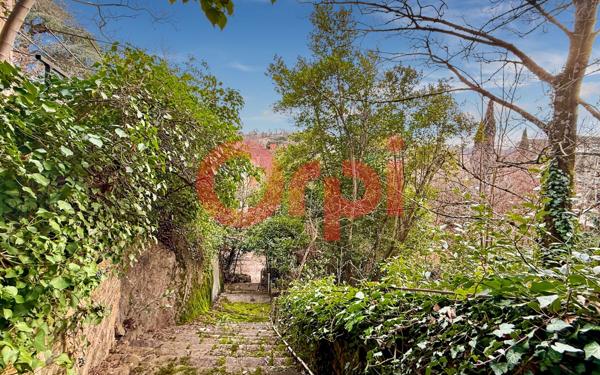 Appartement à vendre    6 pièces • 168,65 m2 Lyon 9