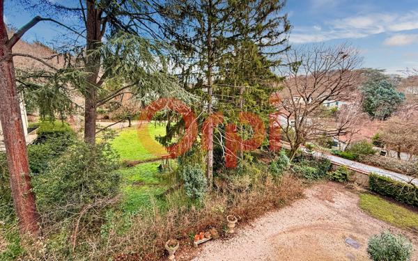 Appartement à vendre    6 pièces • 168,65 m2 Lyon 9