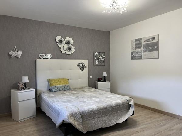 Maison à vendre |  Antonne-et-Trigonant |  4 pièces | 104 m²