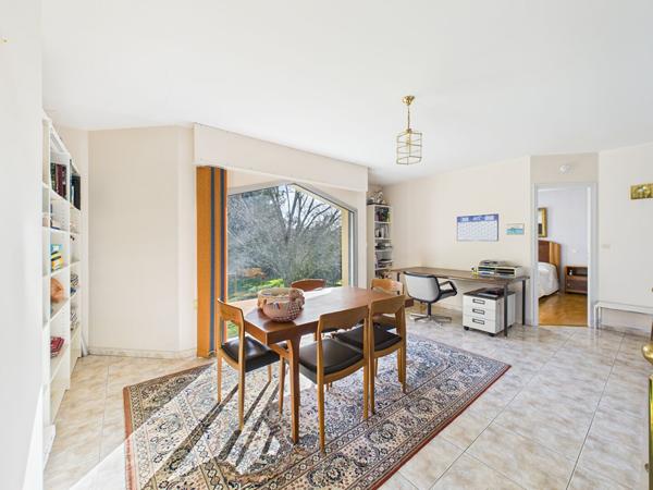 RARE ! EMPLACEMENT EXCEPTIONNEL POUR CETTE MAISON DE 194M2 HABITABLE SUR TERRAIN DE 3325M2 , Latresne RARE ! EMPLACEMENT EXCEPTIONNEL POUR CETTE MAISON DE 194M2 HABITABLE SUR TERRAIN DE 3325M2 , Latresne