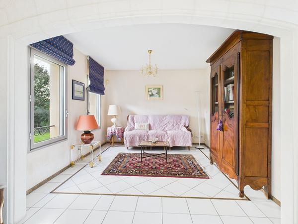 RARE ! EMPLACEMENT EXCEPTIONNEL POUR CETTE MAISON DE 194M2 HABITABLE SUR TERRAIN DE 3325M2 , Latresne RARE ! EMPLACEMENT EXCEPTIONNEL POUR CETTE MAISON DE 194M2 HABITABLE SUR TERRAIN DE 3325M2 , Latresne