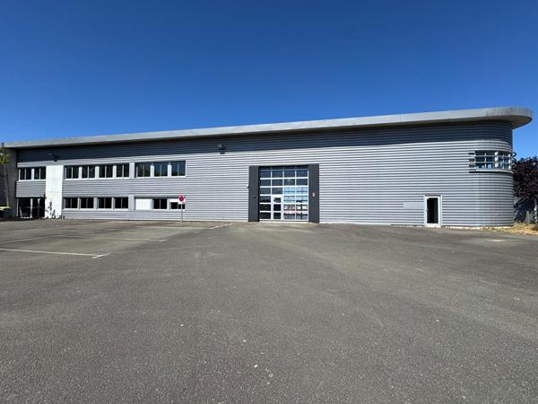 A LOUER - 959 m² - Local d'activité Bouguenais