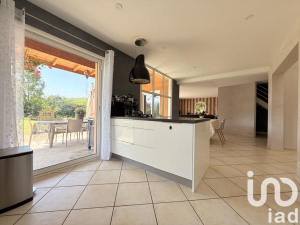 Maison à vendre 9 pièces 210 m² Poncin