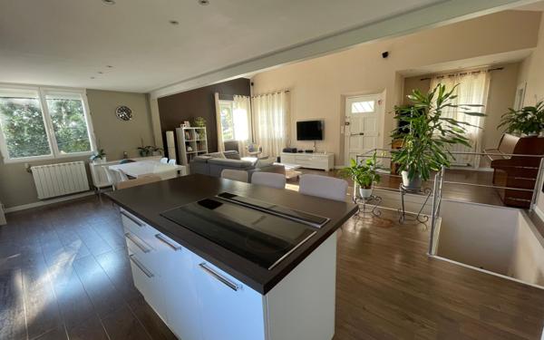 Maison à vendre    4 pièces • 100 m2 La Seyne-sur-Mer