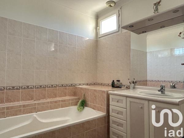 Immeuble à vendre 208 m² Caumont-sur-Durance