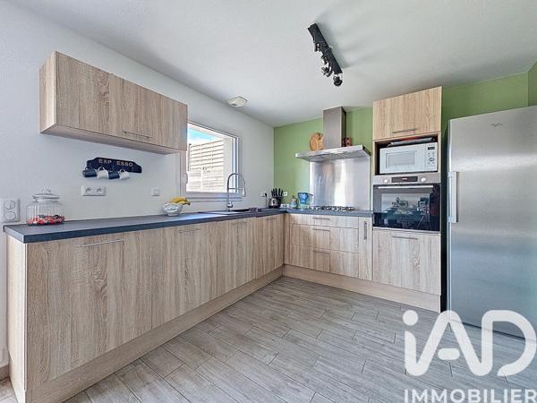Maison à vendre 5 pièces 93,42 m² Sainte-Pazanne
