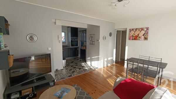 Appartement T3 à vendre  3 pièces - 55 m2 LA ROCHELLE - 17