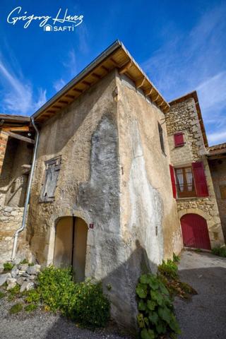 Immeuble anciennement à usage agricole