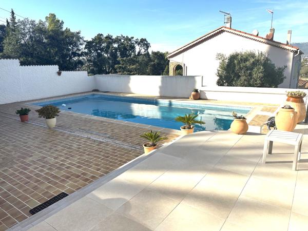 Maison individuelle avec piscine